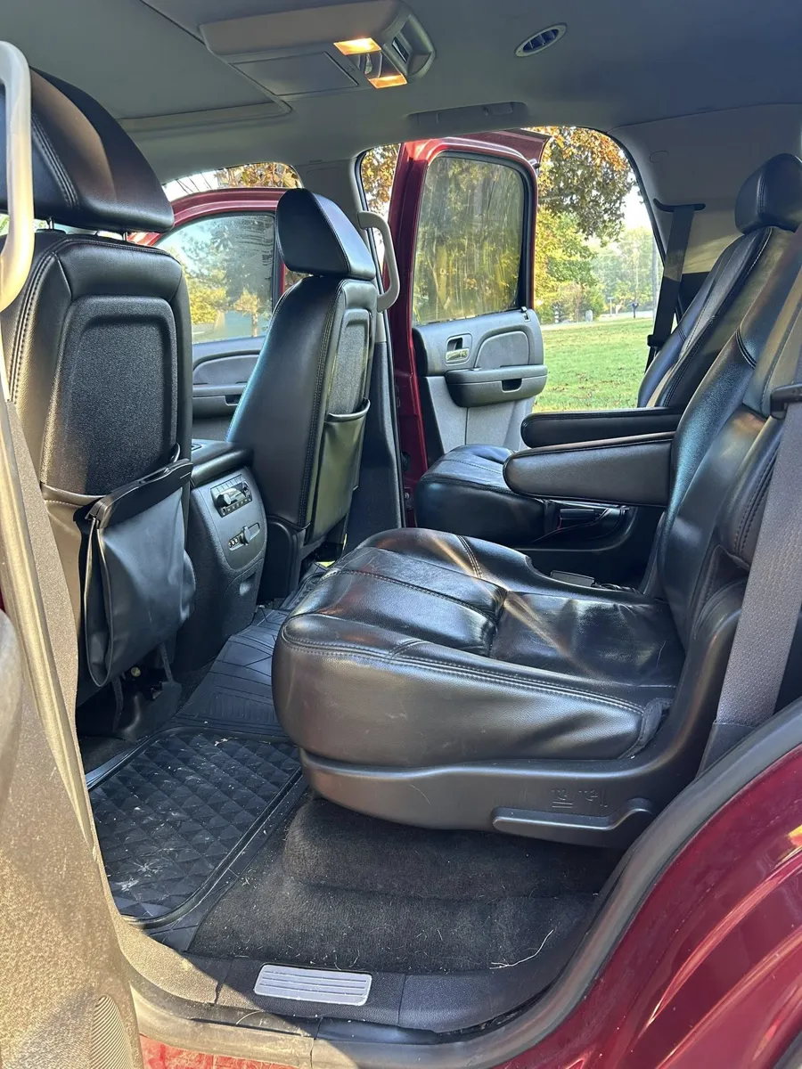 Chevy Tahoe rear seats after detailing