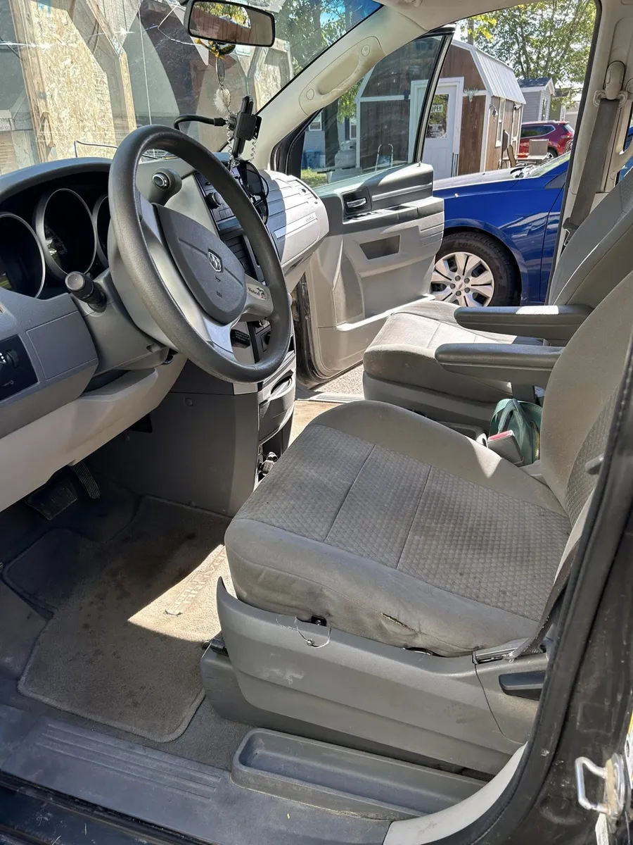 Dodge Grand Caravan front interior after detailing