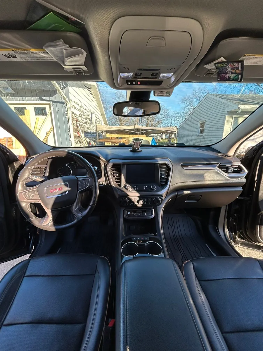 GMC Acadia dash after detailing