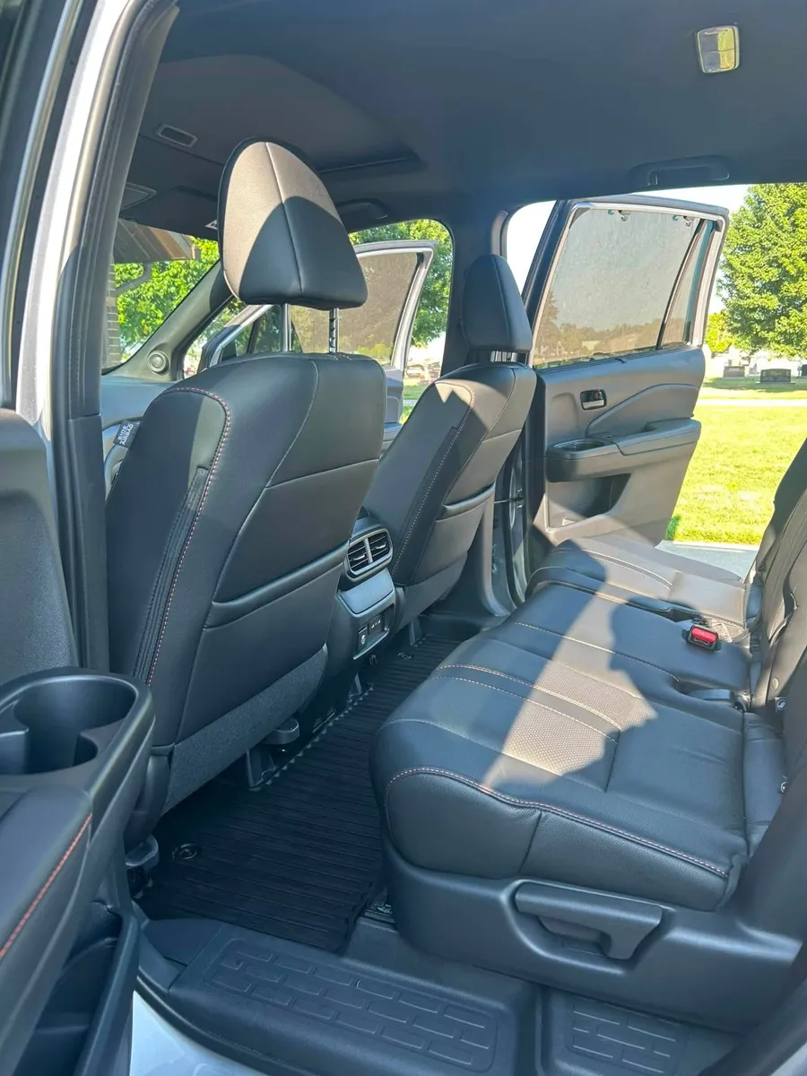 Honda Pilot rear seats after detailing