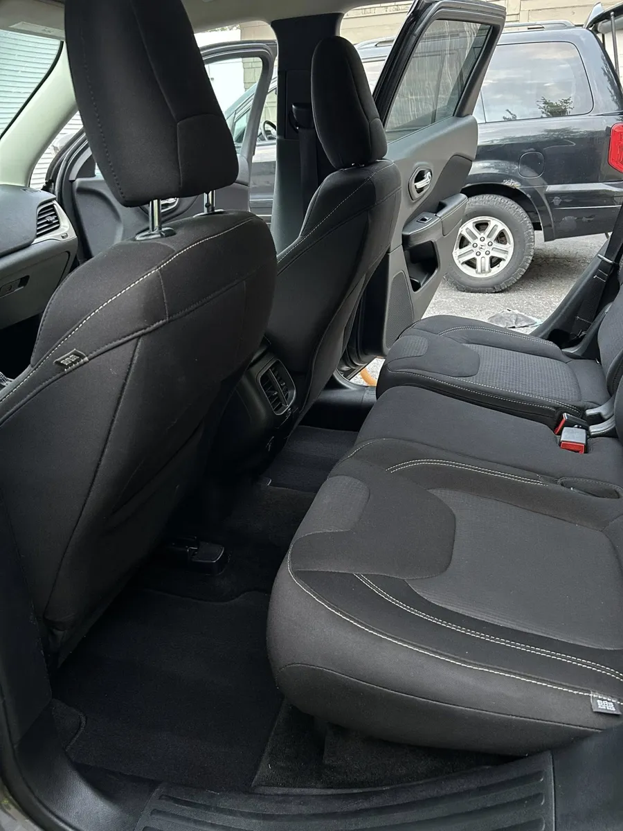 Jeep Cherokee rear seat after detailing